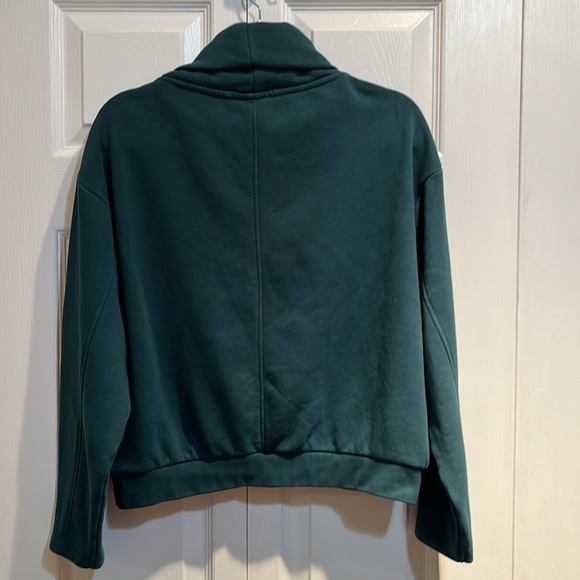 ❤️SOLD❤️Frank and Oak Green Sweatshirt - Picture 4 of 10